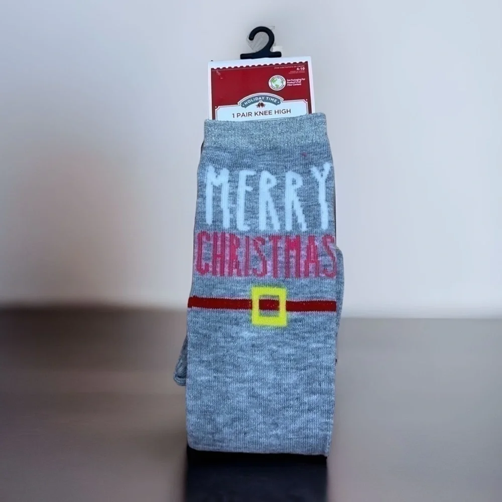 Merry Christmas Women’s Knee High Socks NWT Gray Holiday